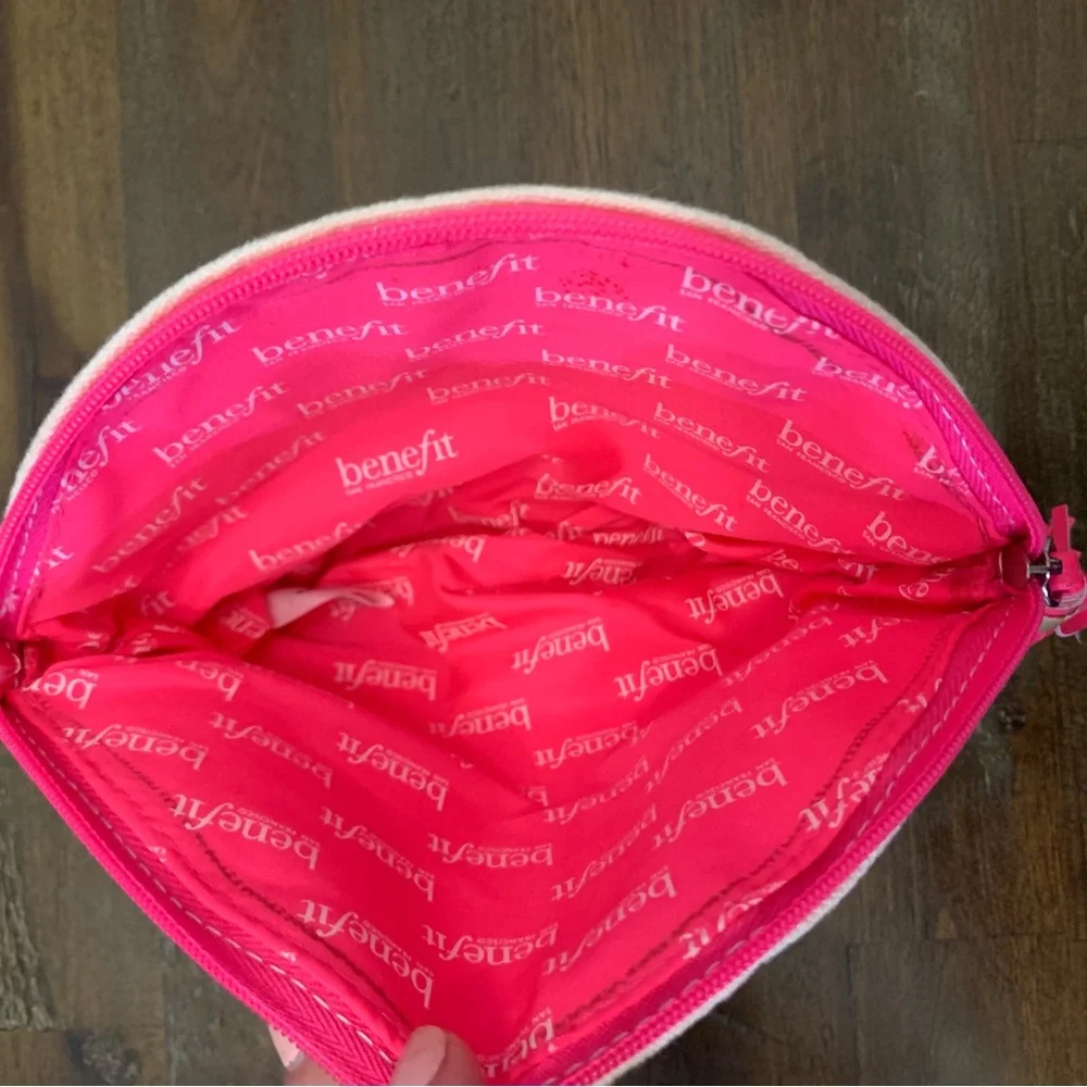 ✅ Benefit “Laughter is the best cosmetic” small cosmetic or makeup bag